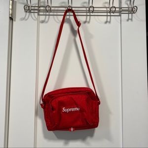 Supreme shoulder bag